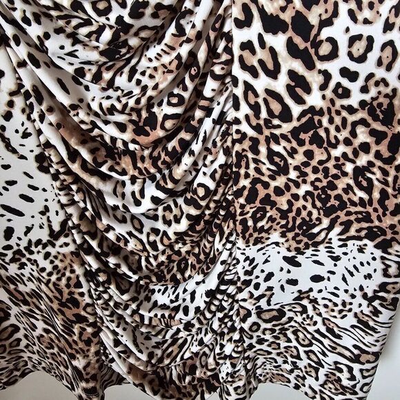EUC CALVIN KLEIN ANIMAL PRINT SOFT STRETCY MID RUCHED MIDI DRESS SIZE M / PET L - Picture 9 of 16